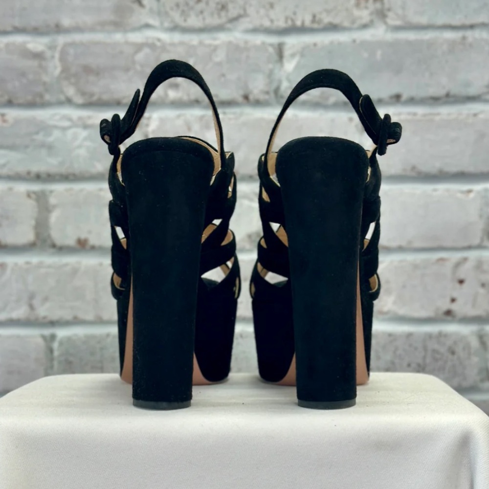 Prada heels - Picture 3 of 4